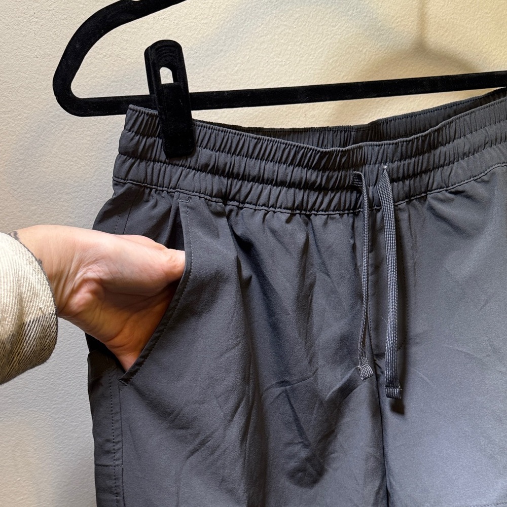 Field & Stream Women's Charcoal Athletic Shorts - Picture 3 of 6